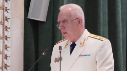 Александр Гуцан провел личный прием граждан в Екатеринбурге