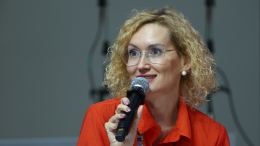 «Расклеивали объявления»: Коржевская вспомнила, как в детстве искала брата