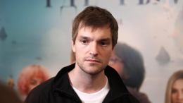«Почему блогер?» — актер Никита Волков не хотел сниматься вместе с Кросс
