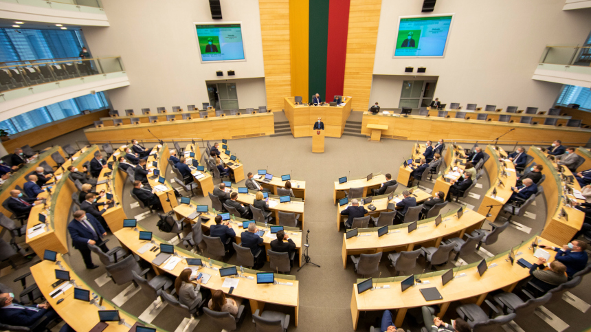 Парламент Литвы согласовал отмену статьи о размещении ядерного оружия