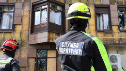 Спасатели вызволили 15-летнюю школьницу из запертого почтомата на Украине