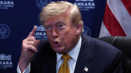 «Я предупрежу их»: Трамп допустил новые удары по Ирану в ближайшие часы