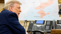 Трамп анонсировал звонок Путину