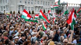 В Венгрии прошел митинг против произвола премьер-министра Петера Мадьяра