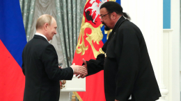 «Величайший лидер в мире»: Стивен Сигал о Владимире Путине