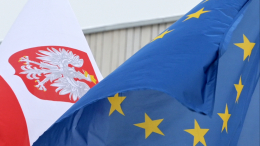 Бандеровцы у власти: Польша грозит Украине заблокировать путь в ЕС