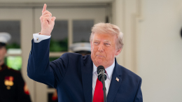 Трамп анонсировал новые мощные удары США по Ирану