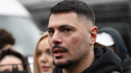 Рэпер Птаха прибыл в суд по делу о пропаганде наркотиков