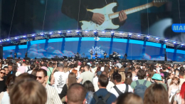 Кино, спорт и музыка: как проходит первый день VK Fest в Москве