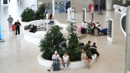Фейковый Wi-Fi и QR-коды: мошенники научились работать в аэропортах по-новому