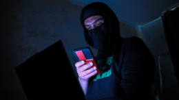 Пытаются дезориентировать: как не стать жертвой мошеннического смс-бомбинга