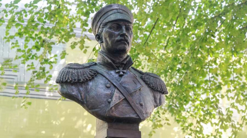 В Санкт-Петербурге открыли бюст адмирала Павла Нахимова