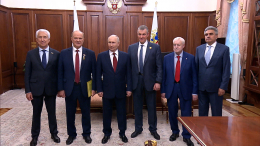Путин провел встречу с руководителями фракций Госдумы восьмого созыва