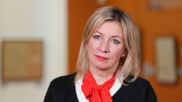 «Адово лицемерие»: Захарова о фестивале Лаймы Вайкуле в Латвии