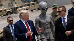 Трамп опубликовал «снимок» с инопланетянином на военной базе