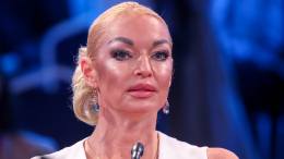 «Папе очень плохо»: Волочкова рассказала о состоянии отца после инсульта