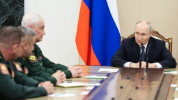 Путин провел перестановки в руководстве группировок в зоне СВО: что это значит