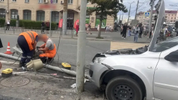 ДТП с 8 пострадавшими на островке безопасности в Омске попало на видео