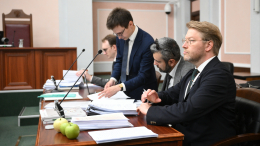 Суд выявил нарушения авторских прав в агитации партии «Яблоко»