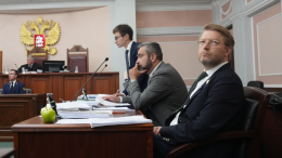 Поддерживают экстремизм? Почему партию «Яблоко» сняли с выборов