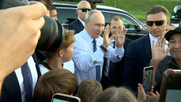 Путин вышел к жителям Новосибирска после рабочей программы