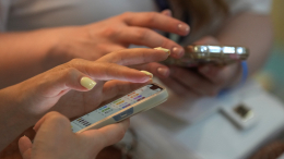 Больше половины россиян против удаления российских приложений для смартфонов