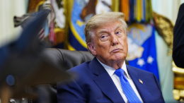 Трамп пригрозил «разбомбить к чертям» Оман