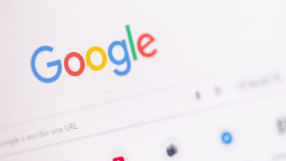 «Почему у малыша кровь?» — мать искала симптомы в Google, пока ее дочь умирала