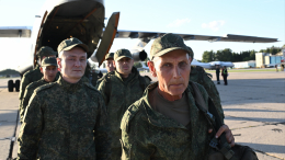 «Руки дрожат»: освобожденные из плена бойцы поговорили с семьями