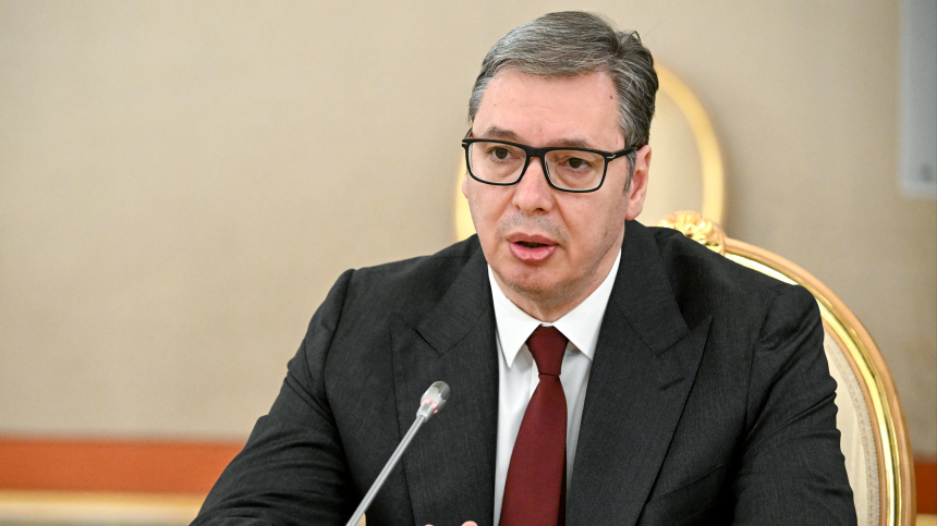 «Дома спасены»: Вучич поблагодарил РФ за помощь в ликвидации пожаров в Сербии