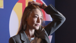 Довольна результатом: Акиньшина показала стройную фигуру после четвертых родов