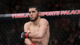 Чемпион UFC Махачев получил медицинское отстранение после боя с Гэрри