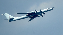 Экипажи самолетов Ту-142 отработали поиск подлодок в Тихом океане