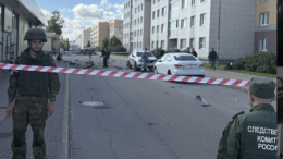 «Сильный грохот, посыпалось стекло»: кто мог стоять за подрывом машины в Петербурге