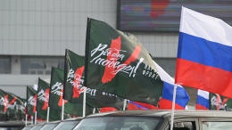 Народный фронт передал военным медикам автомобили и оборудование для эвакуации раненых
