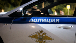 На Дальнем Востоке штурмом взяли квартиру, в которой истекала кровью женщина