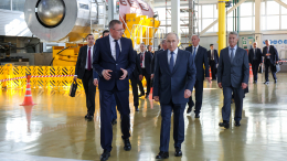 Крупнейшая в стране: Путин посетил верфь «Звезда» во Владивостоке