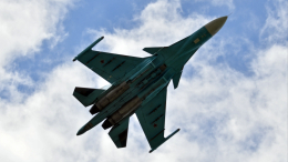 Экипаж Су-34 работает под прикрытием ночи. Лучшее видео из зоны СВО