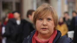 «Бубнят себе под нос»: Догилева раскритиковала молодых актеров