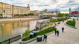 Сергей Собянин открыл пешеходный мост в центре Москвы