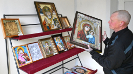 Не выбрасывайте в мусор: что делать, если икона разбилась
