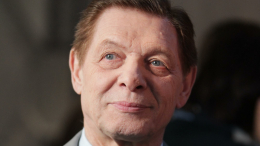 Пел для богачей, а сам ел картошку: как судьба обошлась с «Мистером Трололо» Эдуардом Хилем