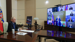 Владимир Путин провел совещание с членами правительства