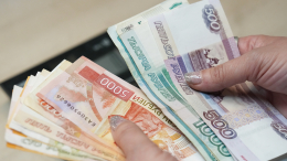 Деньги больше не держат: почему люди уходят с работы даже при высокой зарплате