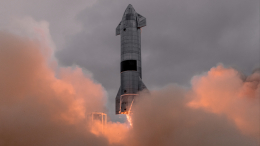 Один из двигателей космического корабля Starship вышел из строя