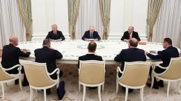 Путин заявил о вкладе партий в укрепление суверенитета России