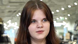 Сабрина ищет родителей