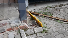 Свадьба в гипсе: томичка сломала обе ноги о разбитую плитку у подъезда