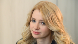 Никаких мультиков: Уколова рассказала о воспитании сына