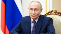 Благородная миссия: Путин поздравил учителей с профессиональным праздником